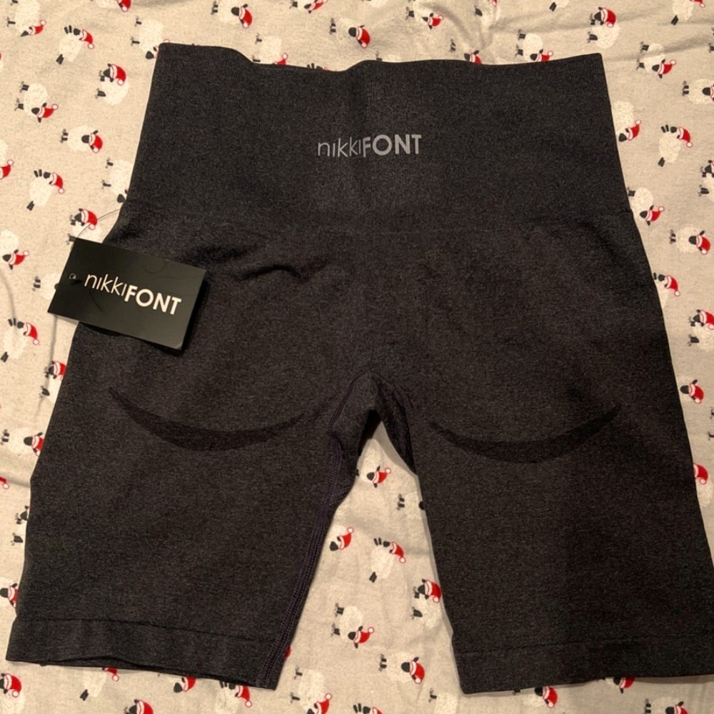 Nikkifont compression shorts